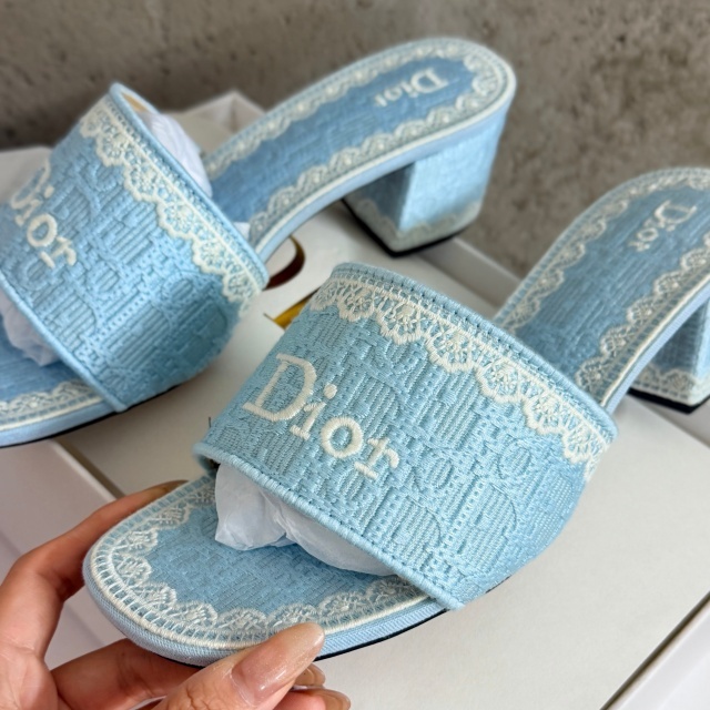 Fashion Embroidery Luxury Chunky Sandals