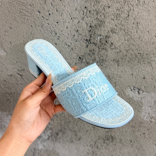 Fashion Embroidery Luxury Chunky Sandals