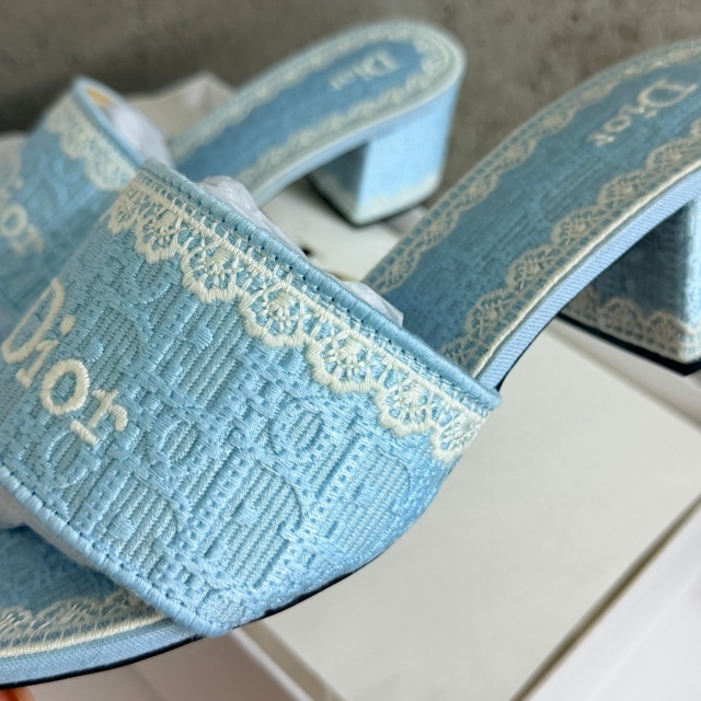 Fashion Embroidery Luxury Chunky Sandals