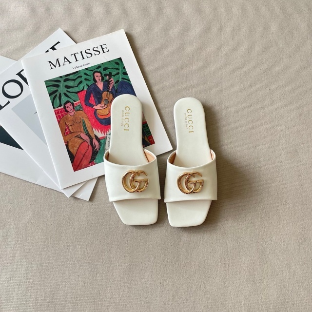 Metal Logo Fashion Women Flat Slides