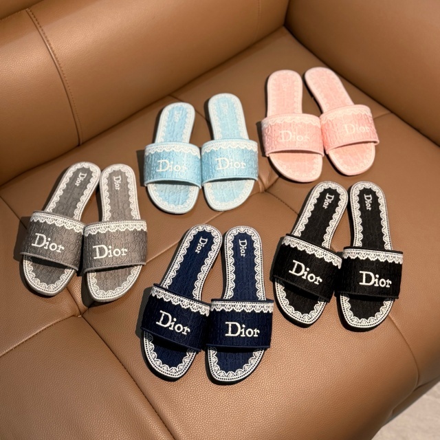Luxury Fashion Embroidery Women Flat Sandals
