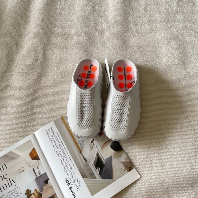 Summer Fashion Hollow Out Breathable Unisex Crocs Shoes