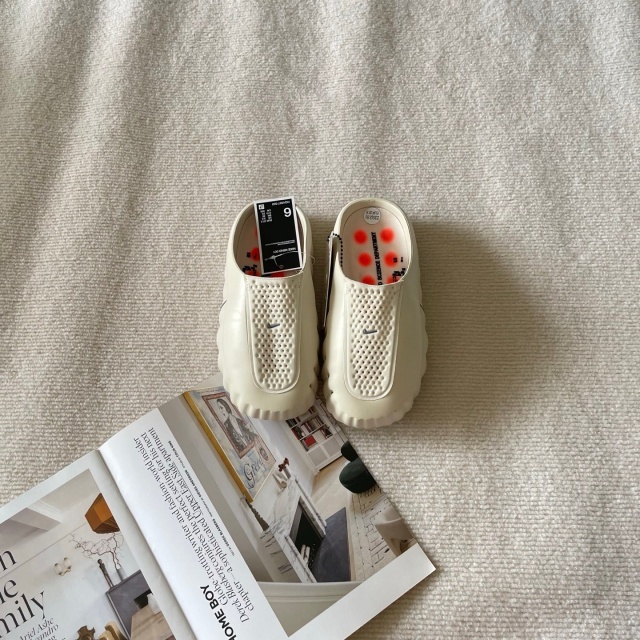 Summer Fashion Hollow Out Breathable Unisex Crocs Shoes