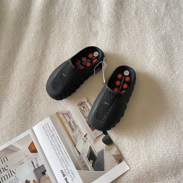 Summer Fashion Hollow Out Breathable Unisex Crocs Shoes