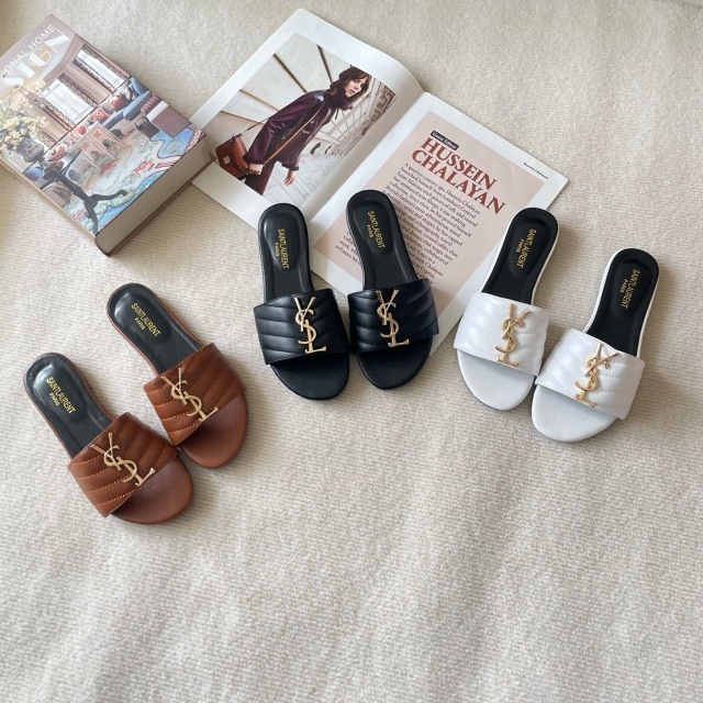 Metal Logo Luxury Women Flat Sandals