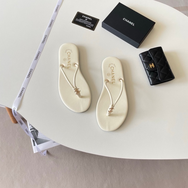 Fashion Logo Women Beach Flip-Flops Shoes