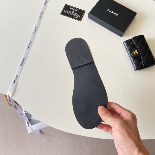 Fashion Logo Women Beach Flip-Flops Shoes