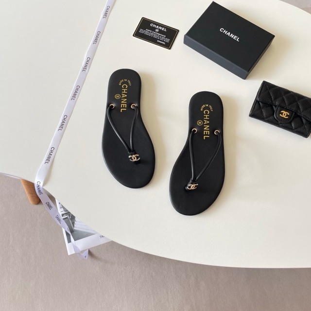 Fashion Logo Women Beach Flip-Flops Shoes