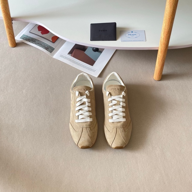 Luxury Fashion Women Chic Sneakers