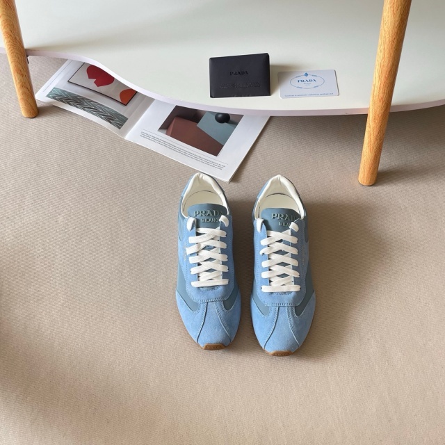 Luxury Fashion Women Chic Sneakers