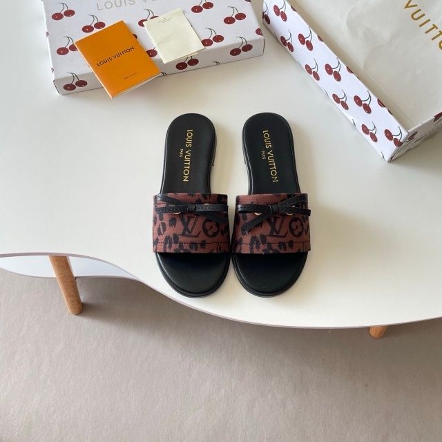 Luxury Fashion Women Flat Slides