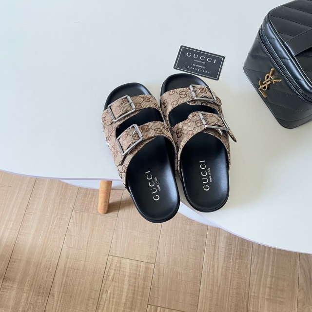 Luxury Fashion Buckle Strap Flat Slides