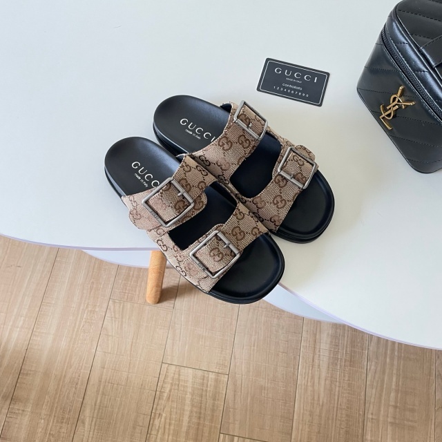 Luxury Fashion Buckle Strap Flat Slides