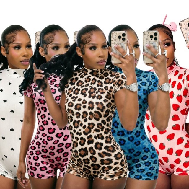 Printed Short Sleeve Slim Fit Romper