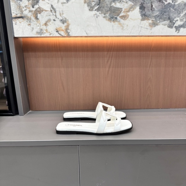 Fashion Leather Hollow Out Flat Slides