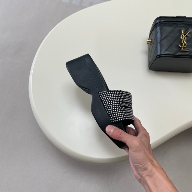 Fashion Women Rhinestones Casual Sandals