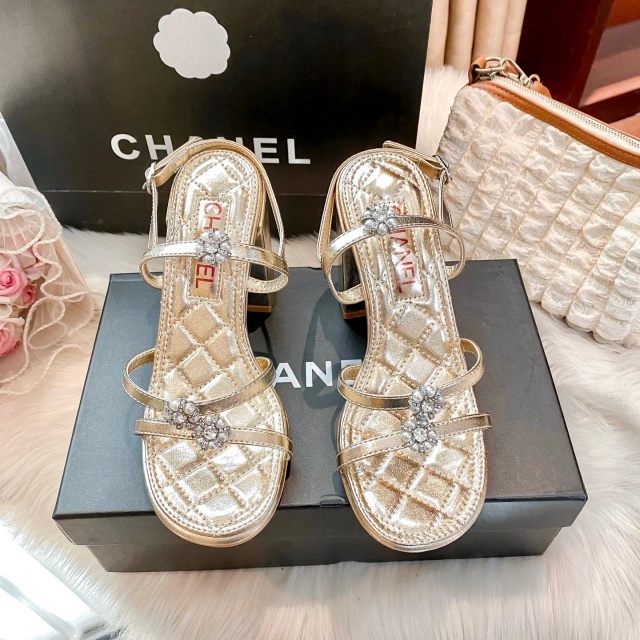 Luxury Fashion Women Hollow Out Chunky Sandals