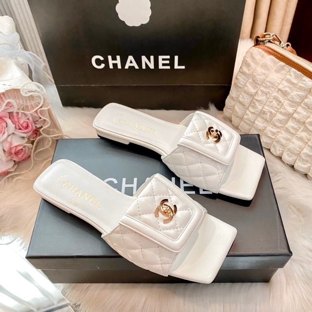 Metal Logo Luxury Women Casual Slides
