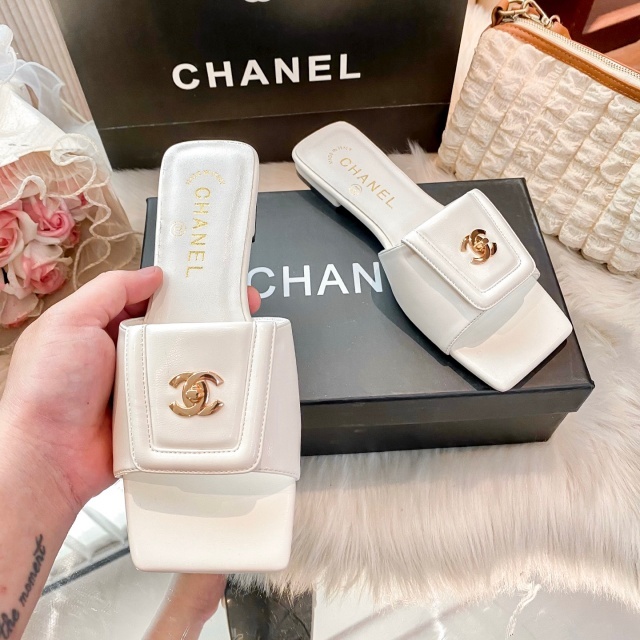 Metal Logo Luxury Women Casual Slides