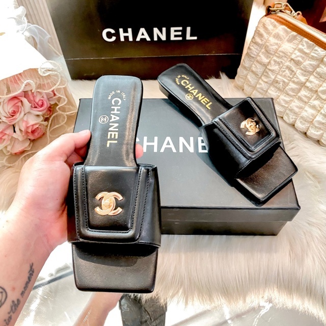 Metal Logo Luxury Women Casual Slides