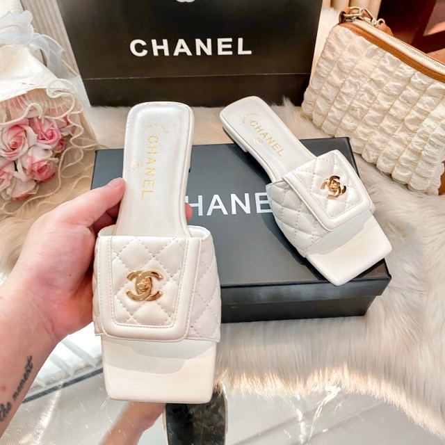 Metal Logo Luxury Women Casual Slides