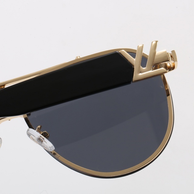 Hollow Out Luxury Design Unisex Glasses