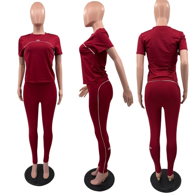 Fashion Embroidery Women Short Sleeve Tracksuit Set