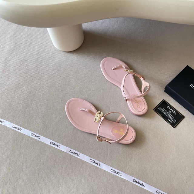 Luxury Fashion Women Flip-Flops Sandals
