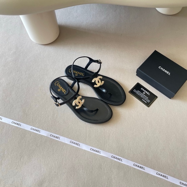 Luxury Fashion Women Flip-Flops Sandals