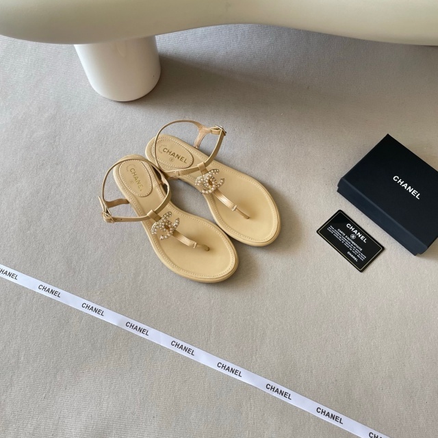 Luxury Fashion Women Flip-Flops Sandals