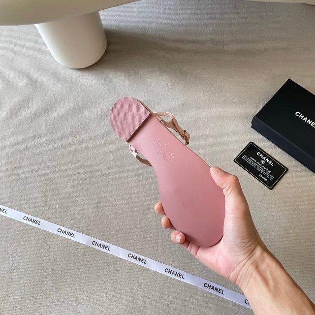 Luxury Fashion Women Flip-Flops Sandals