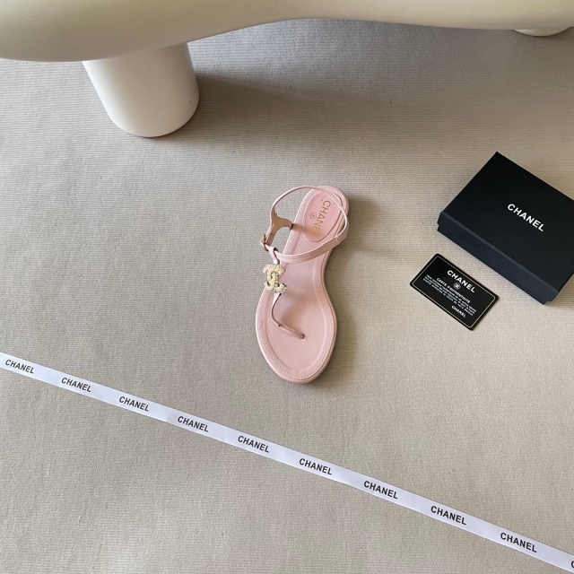 Luxury Fashion Women Flip-Flops Sandals