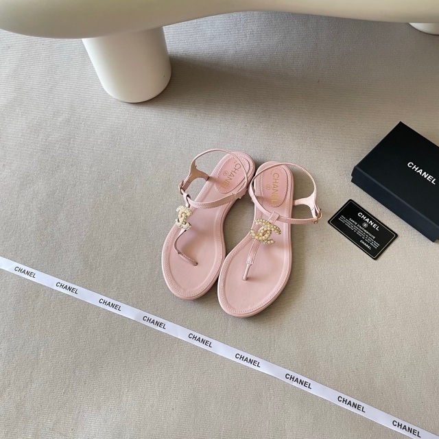 Luxury Fashion Women Flip-Flops Sandals