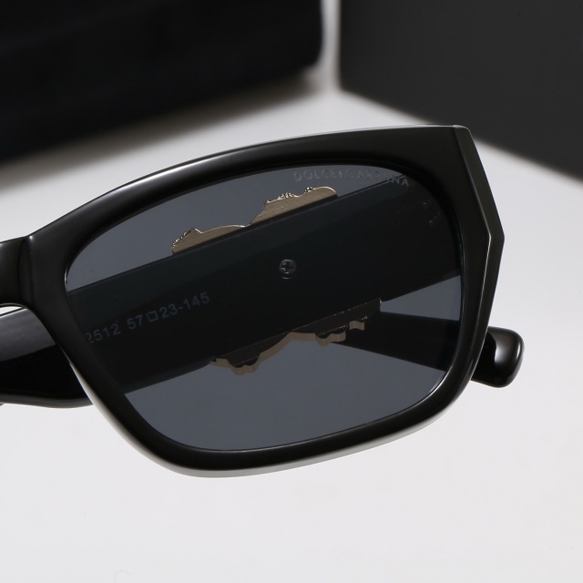 Chic Luxury Fashion Glasses