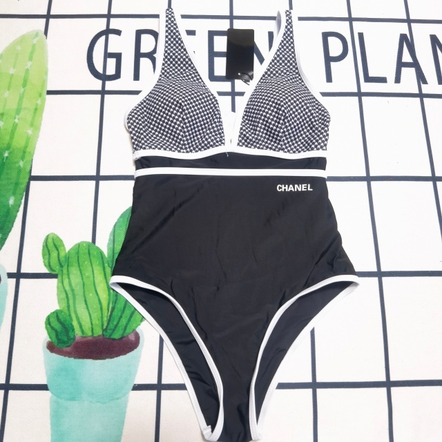 Color Block Sleeveless One Piece Swimsuit