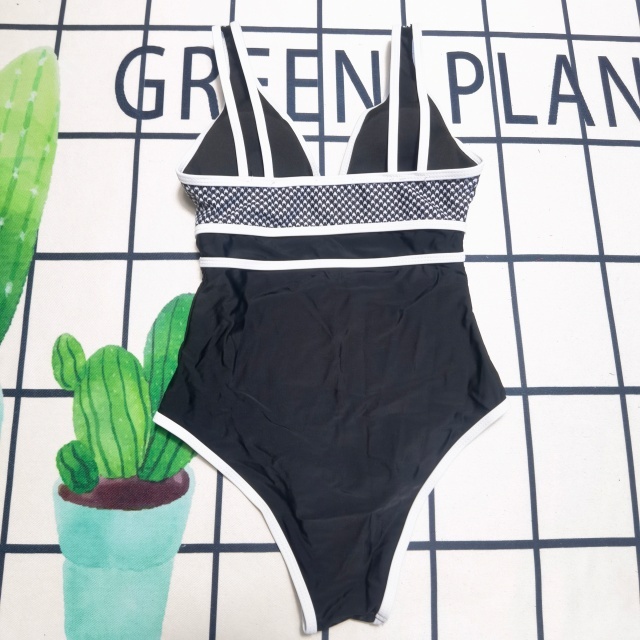 Color Block Sleeveless One Piece Swimsuit