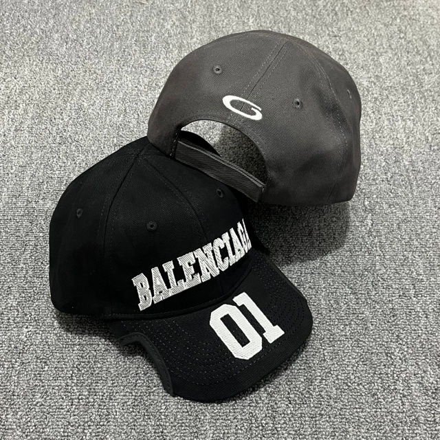 Fashion Cut Out Unisex Baseball Caps