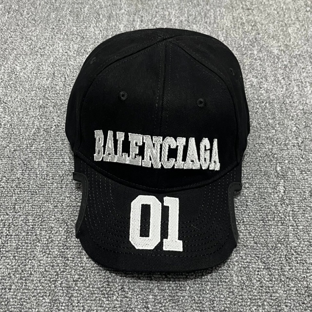 Fashion Cut Out Unisex Baseball Caps