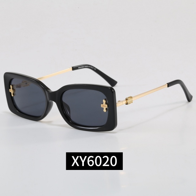 Luxury Design Streetwear Women Glasses