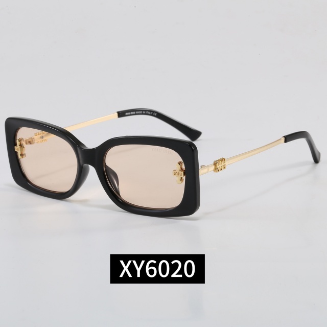 Luxury Design Streetwear Women Glasses