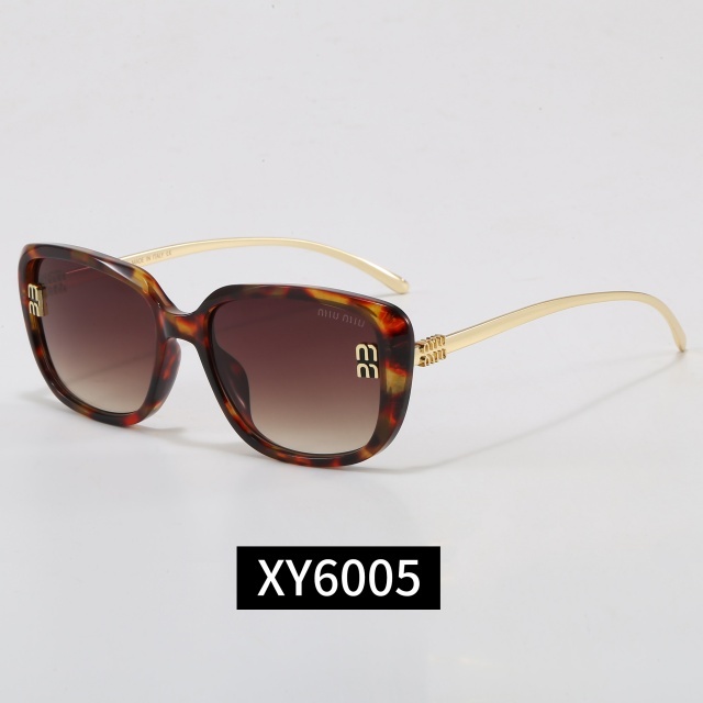 Classic Luxury Design Women Glasses