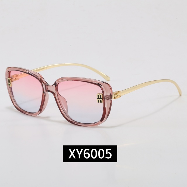 Classic Luxury Design Women Glasses