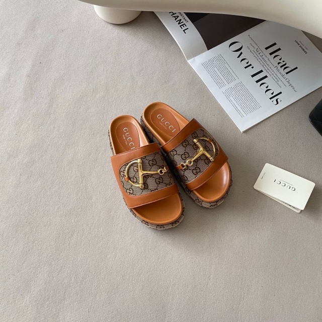 Luxury Fashion Thick-Soled Casual Slides