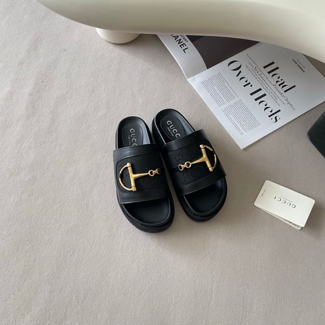 Luxury Fashion Thick-Soled Casual Slides