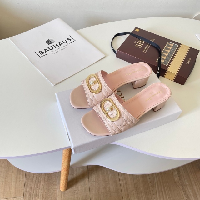 Pearl Fashion Luxury Women Chunky Sandals
