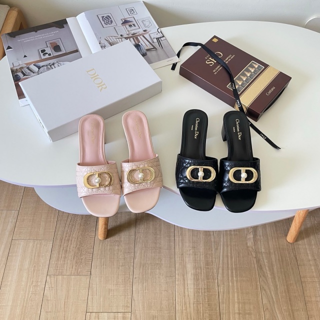 Pearl Fashion Luxury Women Chunky Sandals