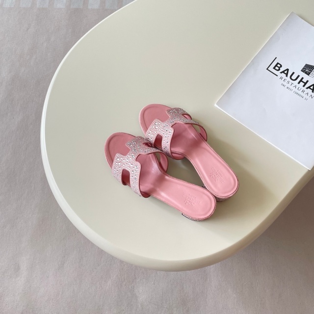 Rhinestones Hollow Out Chunky Sandals