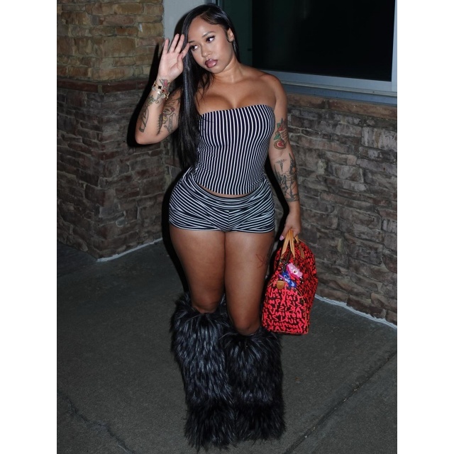 Striped Off Shoulder Tube Top Slim Fit Short Set