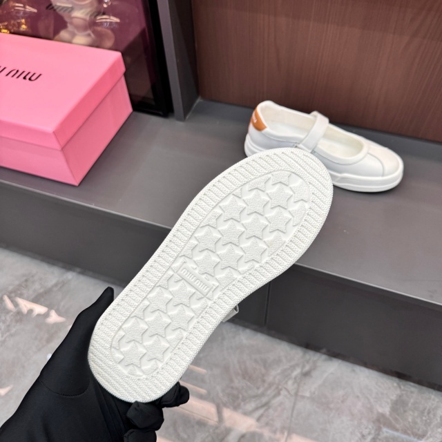 Luxury Fashion Hollow Out Mary Jane Shoes