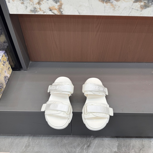 Luxury Fashion Thick-Soled Casual Sandals